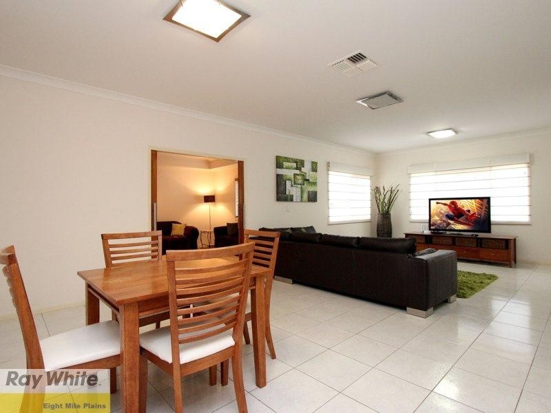 11 Ellendale Circuit, Eight Mile Plains QLD 4113