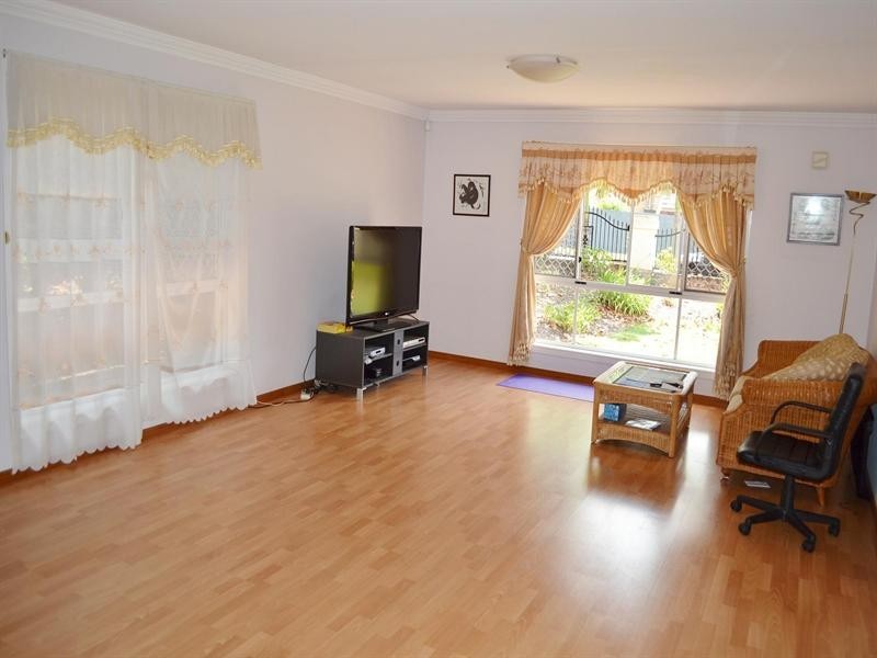 40 Lingle Street, Robertson QLD 4109