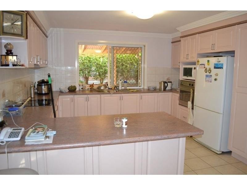 40 Lingle Street, Robertson QLD 4109