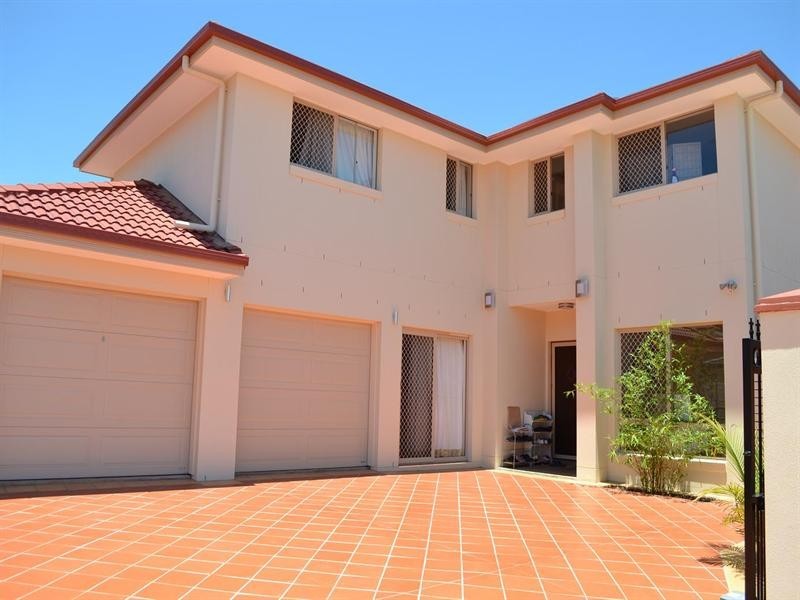 5 Romulus Street, Robertson QLD 4109