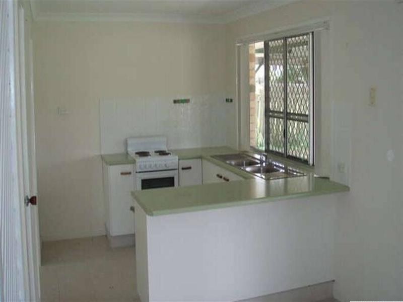 18 Halfmoon Street, Browns Plains QLD 4118