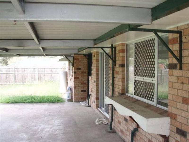 18 Halfmoon Street, Browns Plains QLD 4118