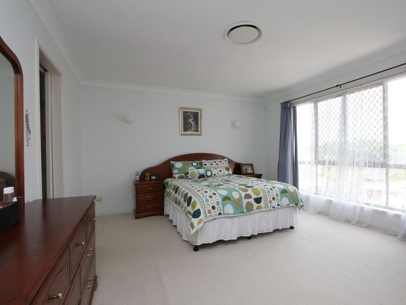 11 Begonia Place, Calamvale QLD 4116