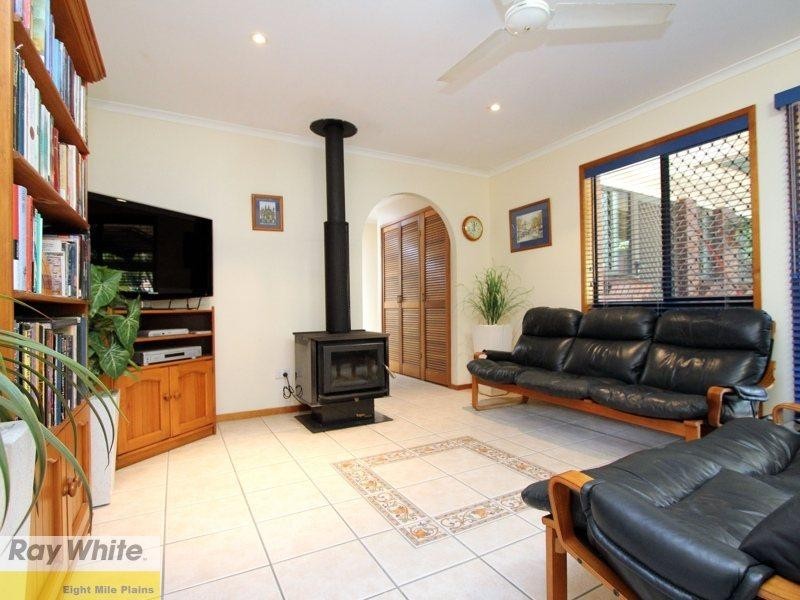 25 Lynelle Street, Sunnybank Hills QLD 4109