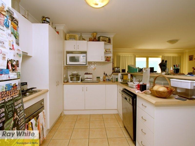 33 McKerrow Crescent, Goodna QLD 4300