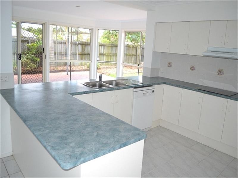 101 Glenfield Street, Parkinson QLD 4115