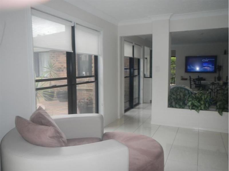 12 Coolidge Court, Stretton QLD 4116