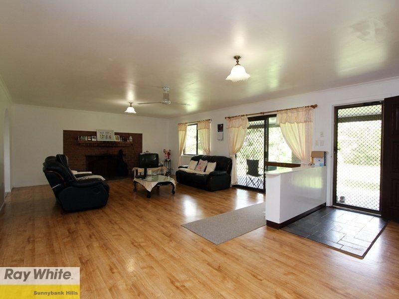 82 Grieve Road, Rochedale QLD 4123