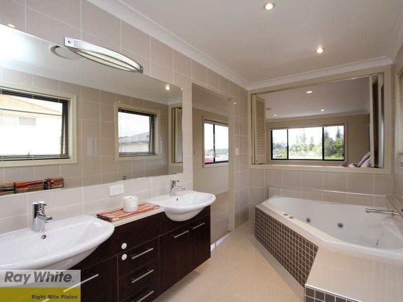 1 Leelaben Place, Eight Mile Plains QLD 4113