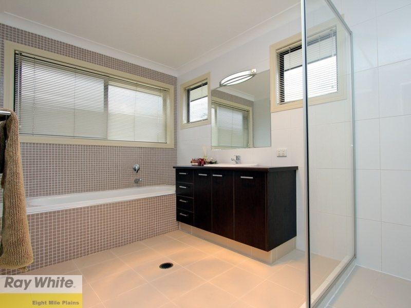 1 Leelaben Place, Eight Mile Plains QLD 4113