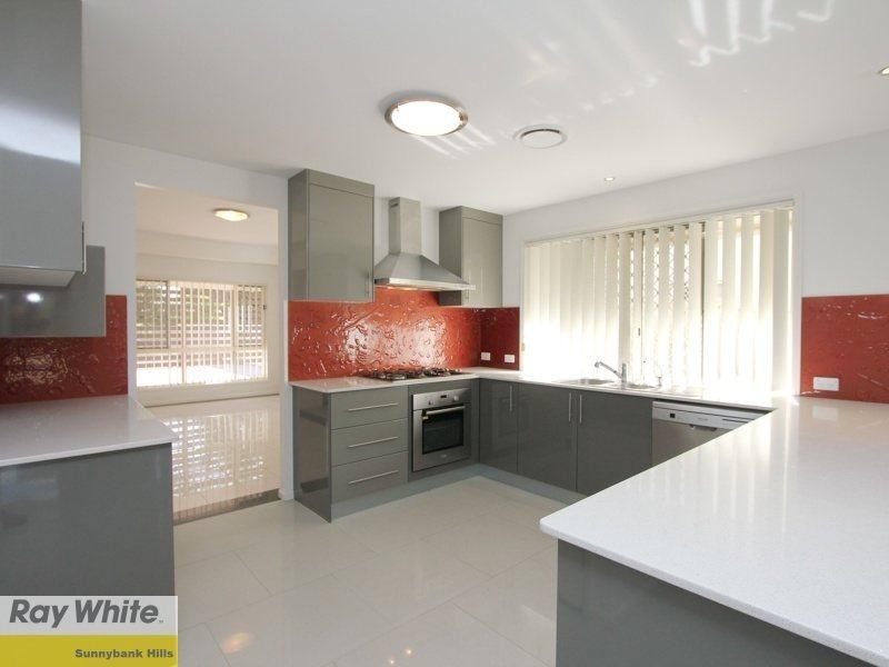 8 Hendy Street, Sunnybank Hills QLD 4109