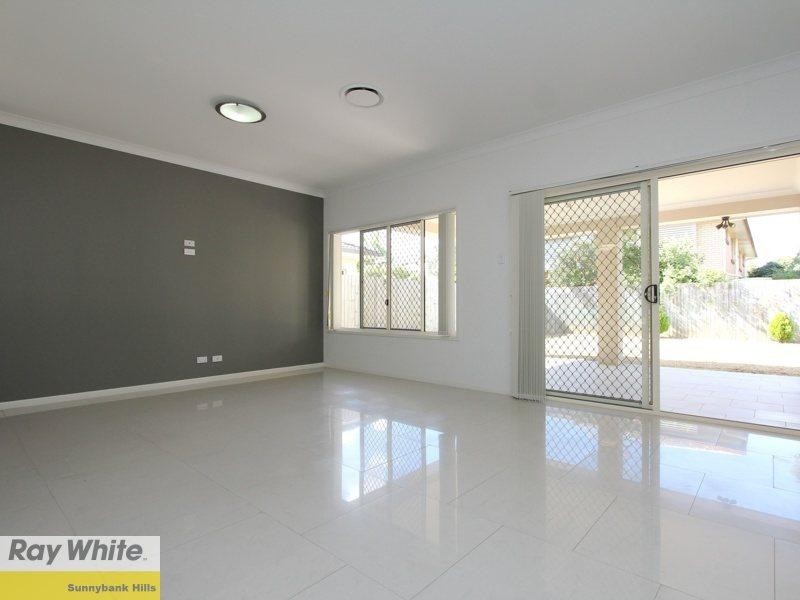 8 Hendy Street, Sunnybank Hills QLD 4109