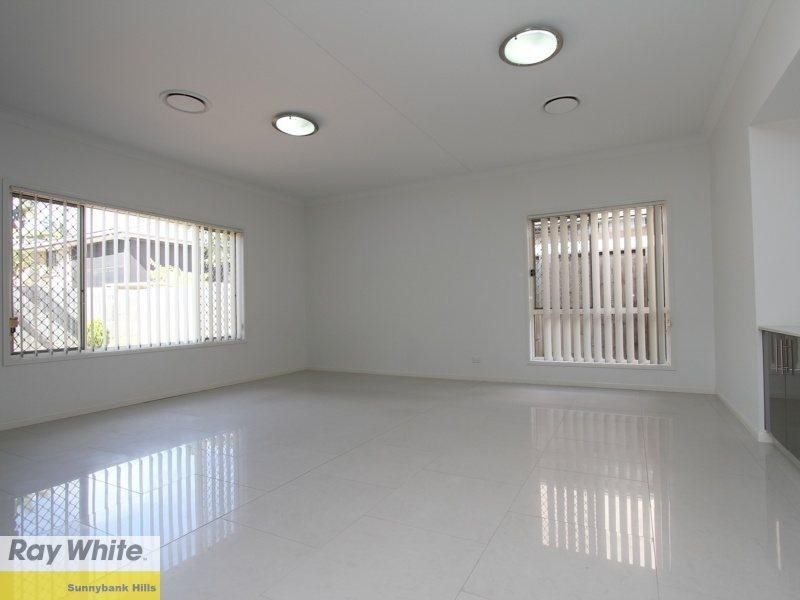 8 Hendy Street, Sunnybank Hills QLD 4109