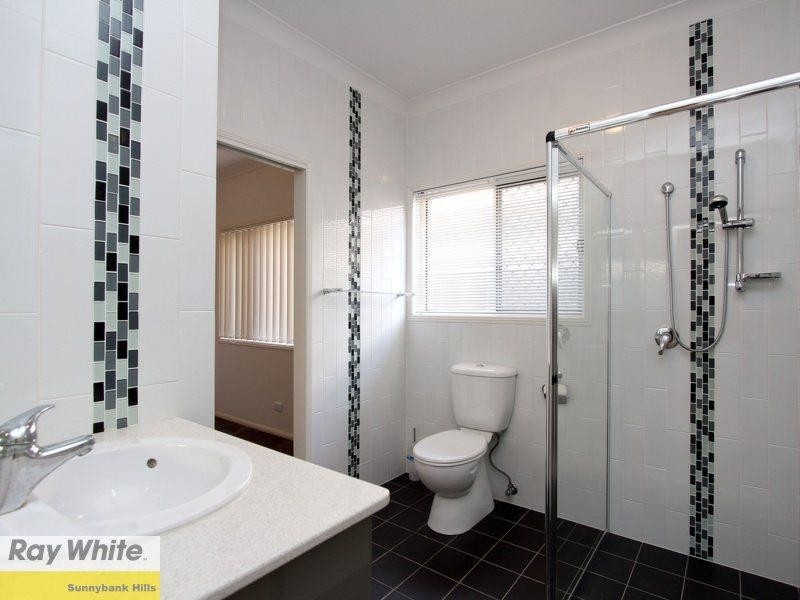 8 Hendy Street, Sunnybank Hills QLD 4109