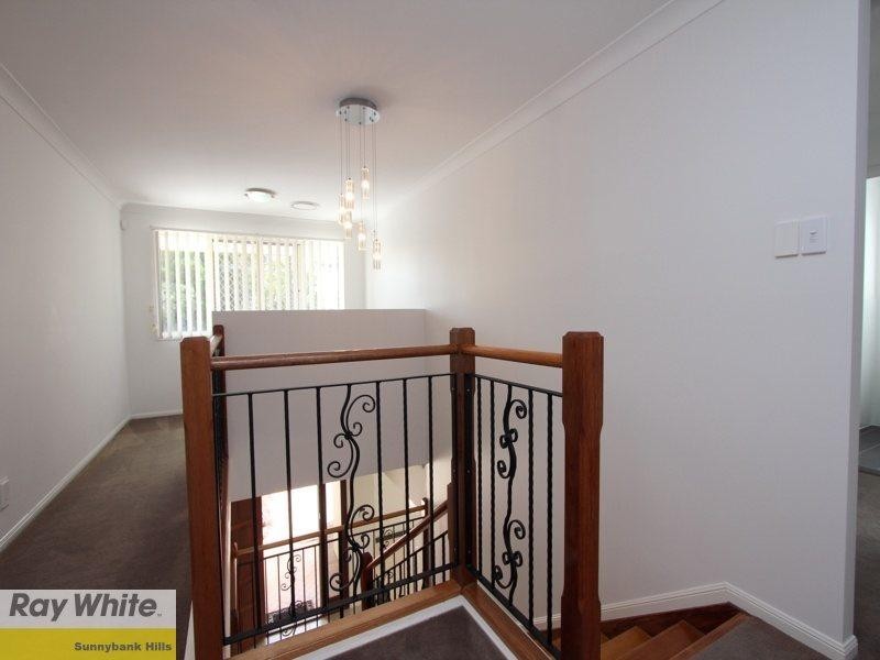 8 Hendy Street, Sunnybank Hills QLD 4109