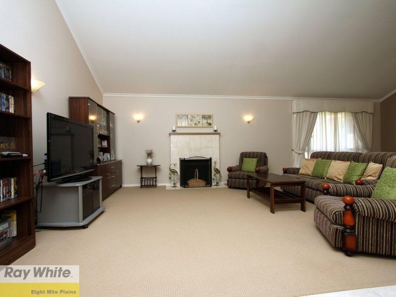 59 Bordeaux Street, Eight Mile Plains QLD 4113