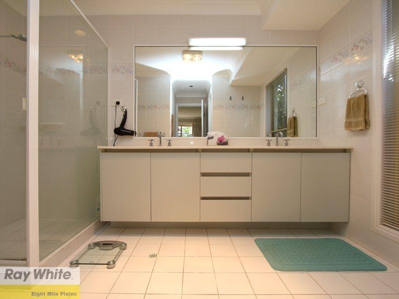 59 Bordeaux Street, Eight Mile Plains QLD 4113