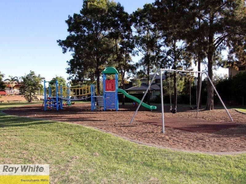 49 Oakleaf Street, Eight Mile Plains QLD 4113