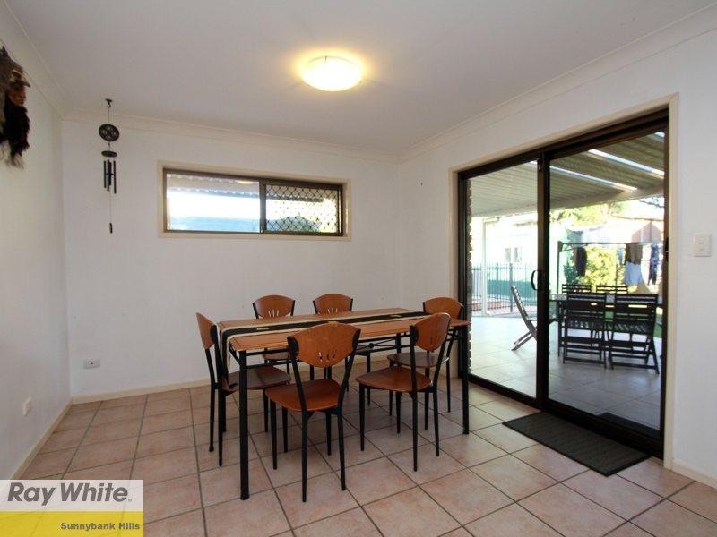 49 Oakleaf Street, Eight Mile Plains QLD 4113