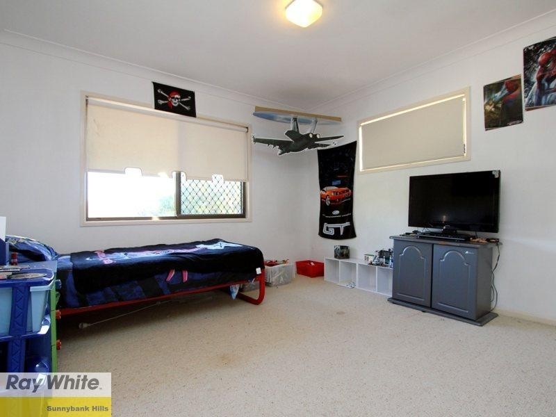 49 Oakleaf Street, Eight Mile Plains QLD 4113