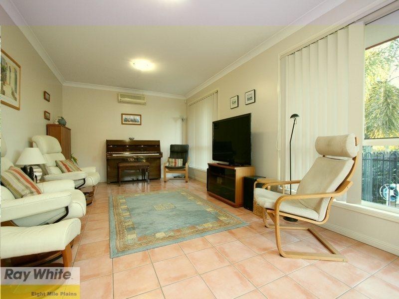 42 Regent Street, Eight Mile Plains QLD 4113