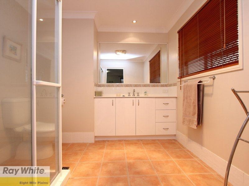 42 Regent Street, Eight Mile Plains QLD 4113