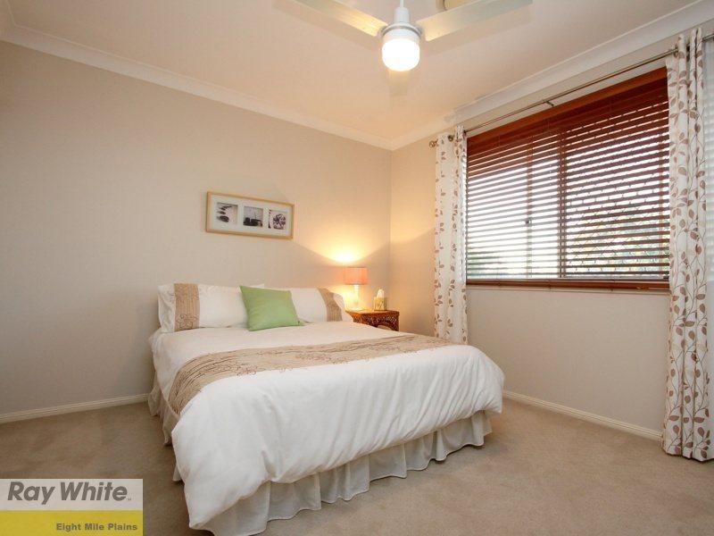 42 Regent Street, Eight Mile Plains QLD 4113