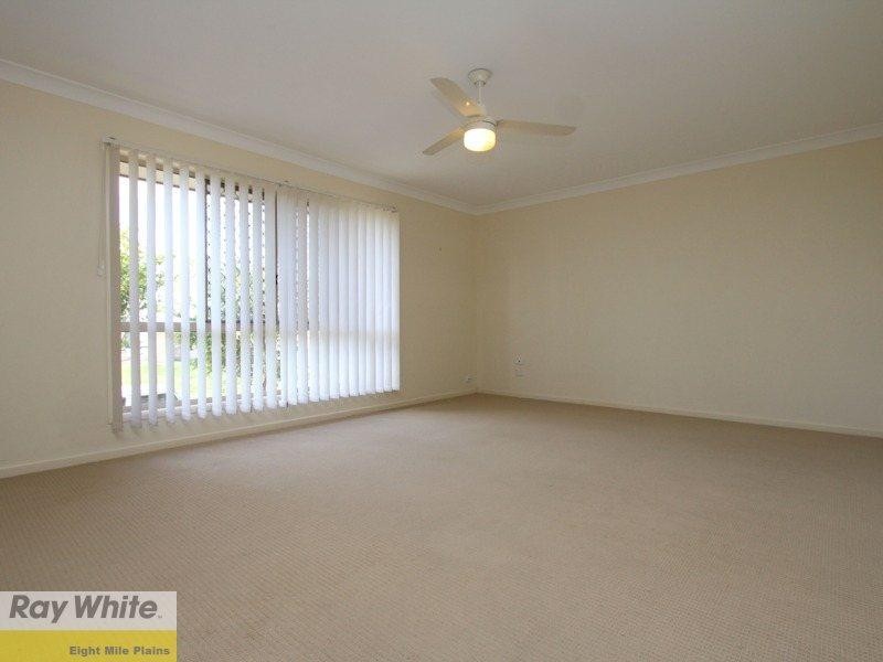9 Schafer Court, Edens Landing QLD 4207