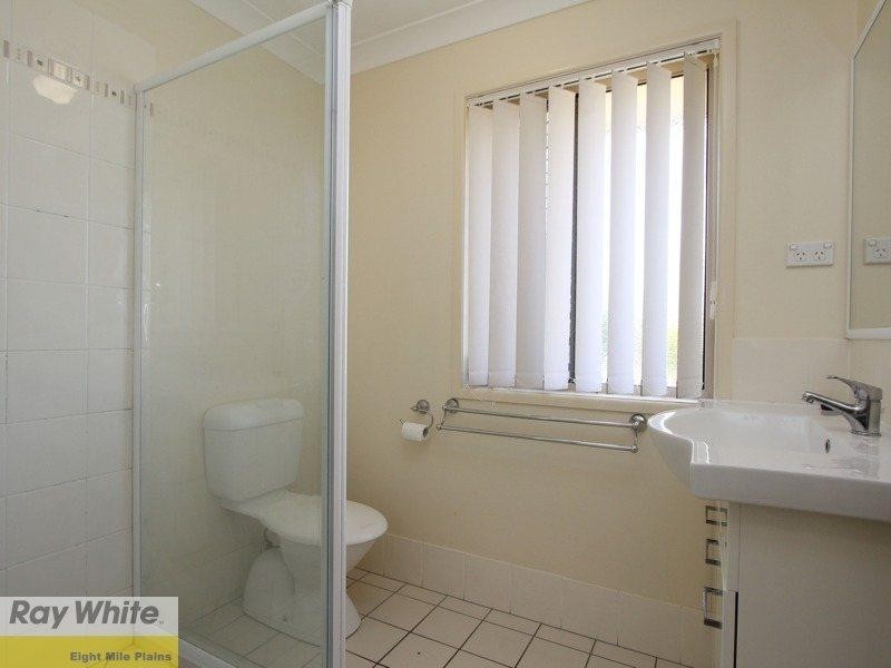 9 Schafer Court, Edens Landing QLD 4207