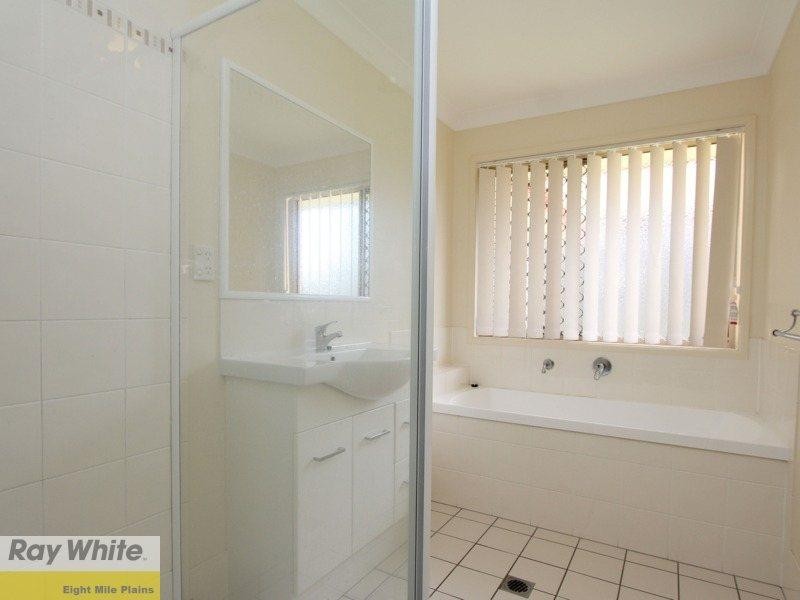 9 Schafer Court, Edens Landing QLD 4207