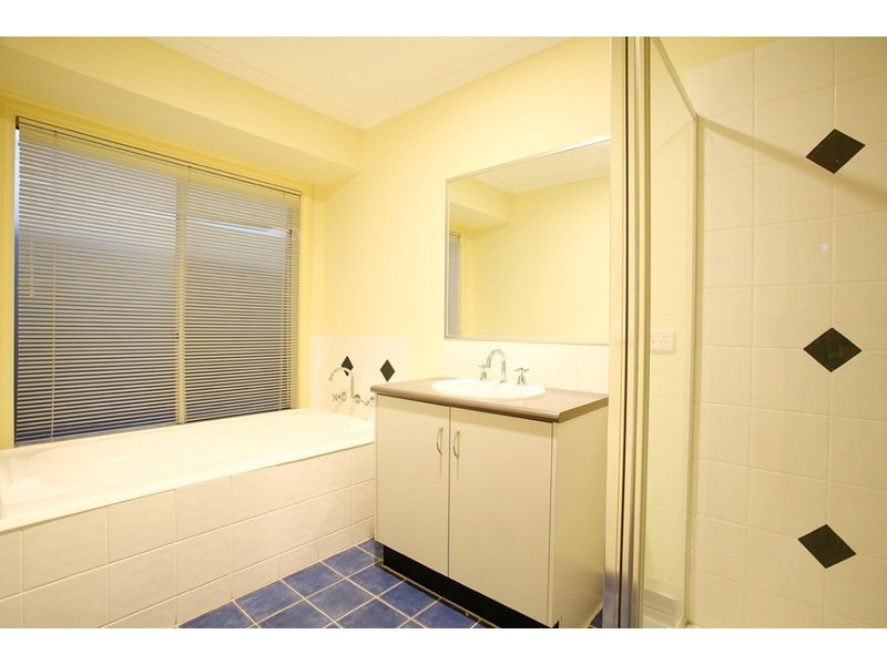 12 Chelsea Crescent, Berwick VIC 3806