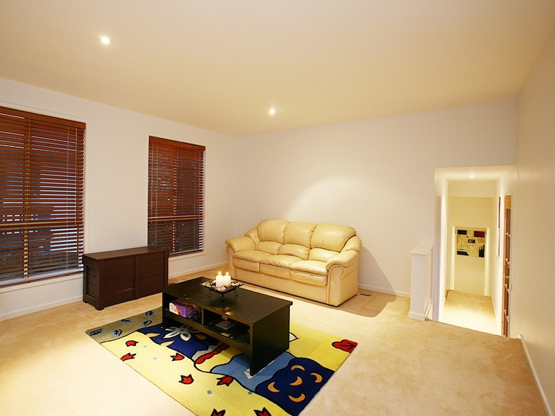 28 Telford Drive, Berwick VIC 3806