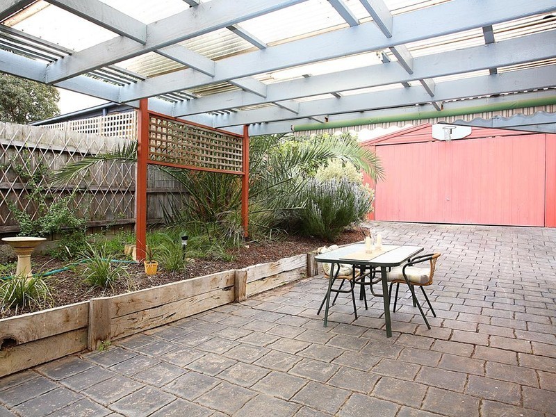 6 Tilba Court, Berwick VIC 3806