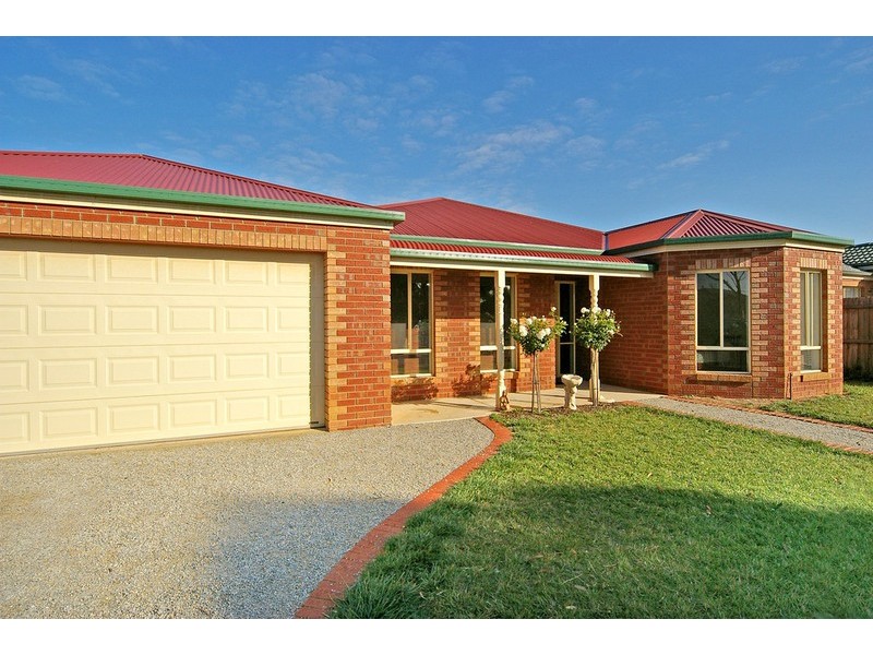 13 Betty Court, Lara VIC 3212