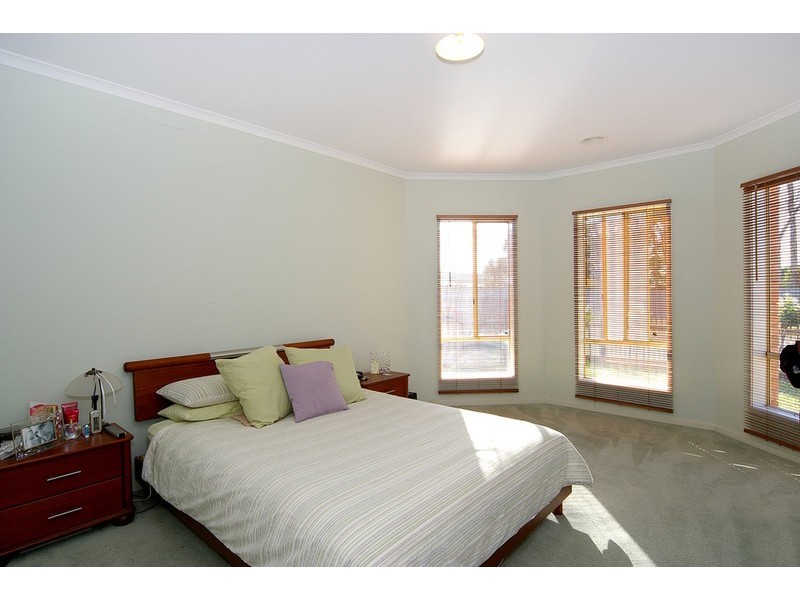 13 Betty Court, Lara VIC 3212