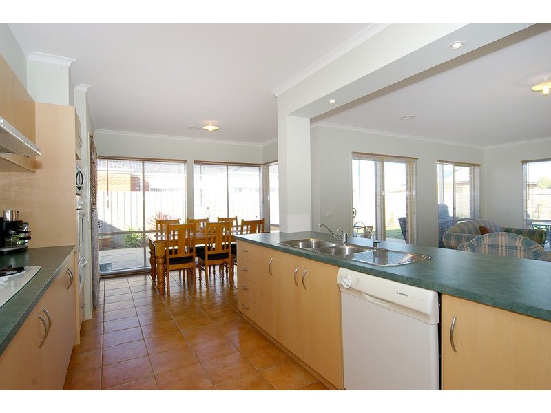 13 Betty Court, Lara VIC 3212