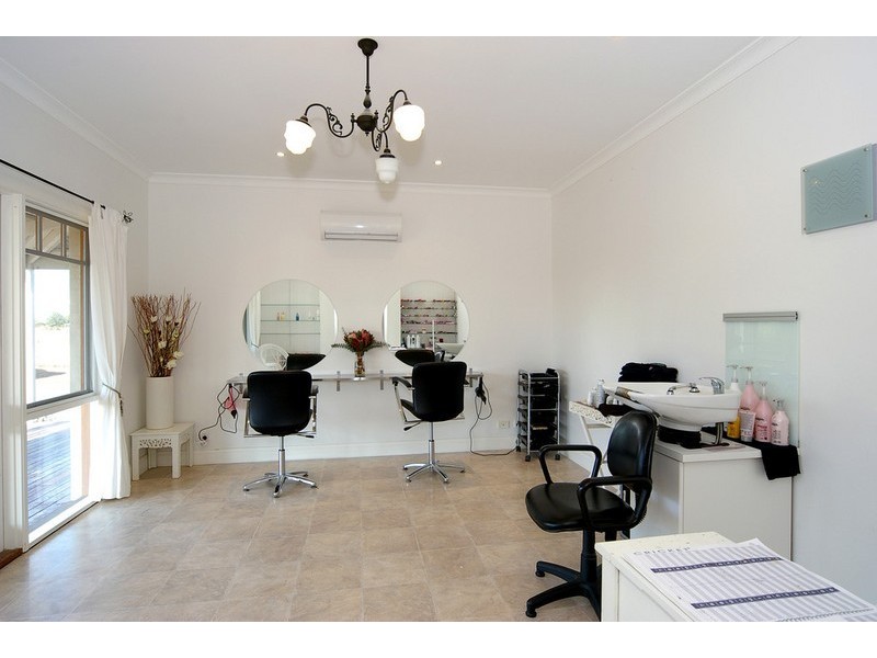 37 Thomas Road, Lara VIC 3212