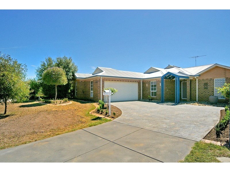 17 Egret Court, Lara VIC 3212