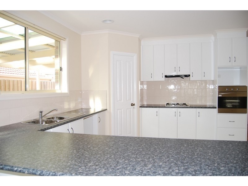 4 Hailar Lane, Lara VIC 3212