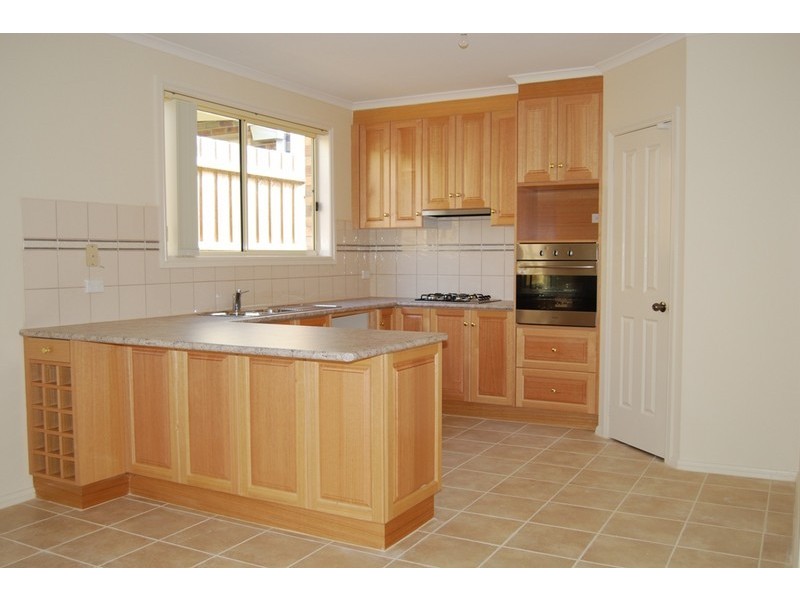 6 Hailar Lane, Lara VIC 3212