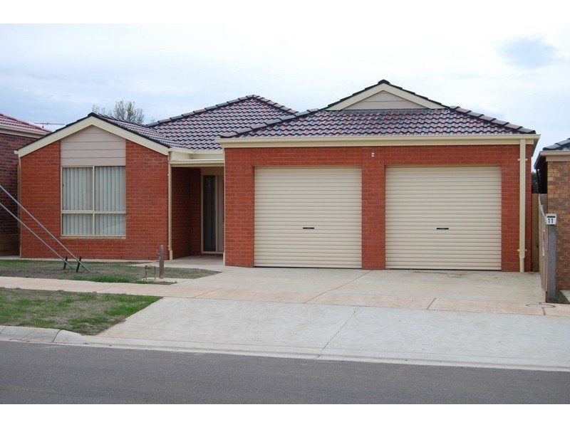 9 Hailar Lane, Lara VIC 3212