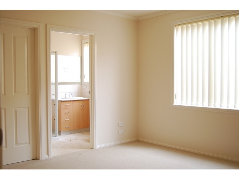 9 Hailar Lane, Lara VIC 3212