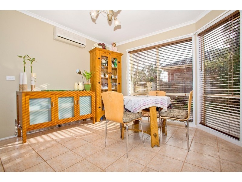 6 Clover Street, Lara VIC 3212