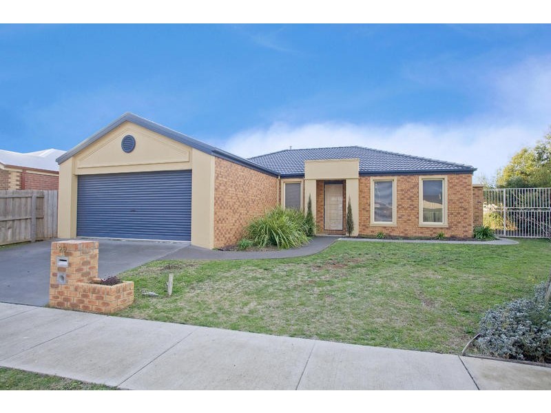 29 Country Gardens Drive, Lara VIC 3212