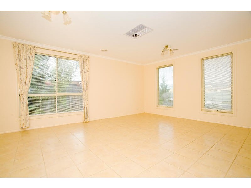 29 Country Gardens Drive, Lara VIC 3212