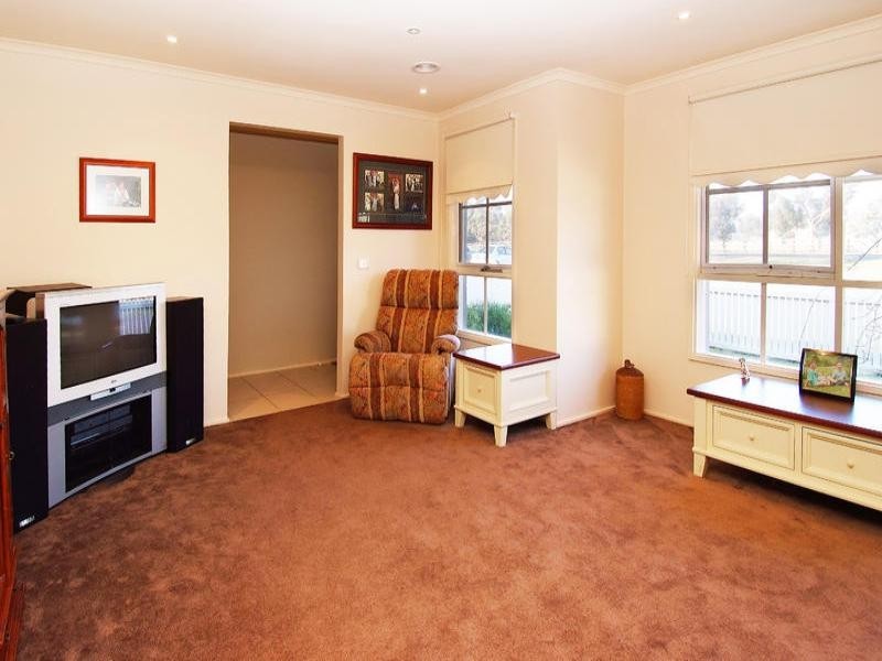 69 Patullos Road, Lara VIC 3212