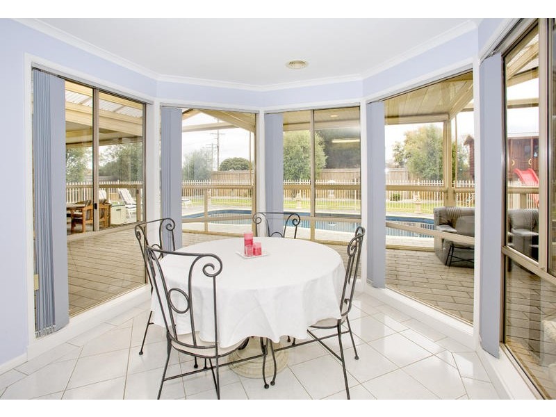 16 Sparrow Court, Lara VIC 3212