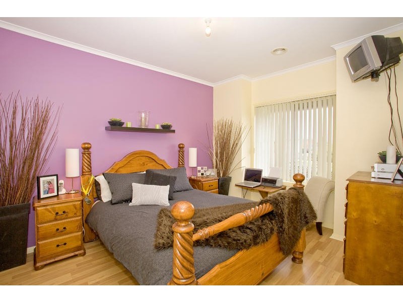 19 Blackbird Circuit, Lara VIC 3212