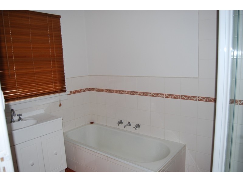 1/6 Curletts Road, Lara VIC 3212