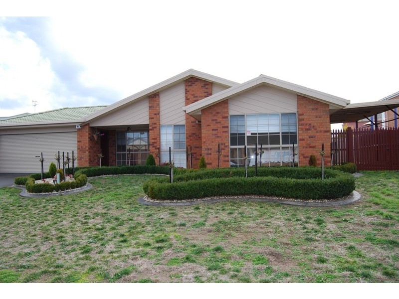 5 Marina Court, Lara VIC 3212